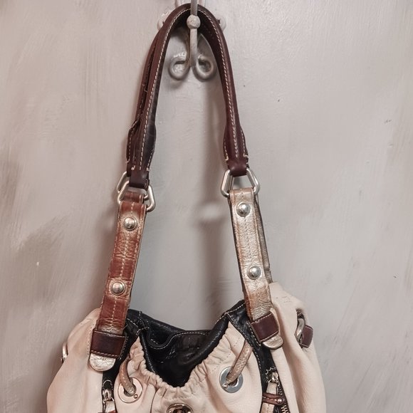 B.Makowski Classic Distressed Hobo - Picture 10 of 11